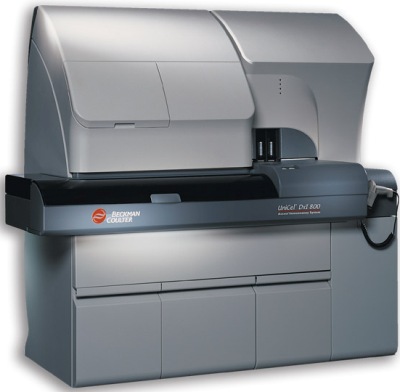 UniCel DxI 800 Immunoassay System from Beckman Coulter