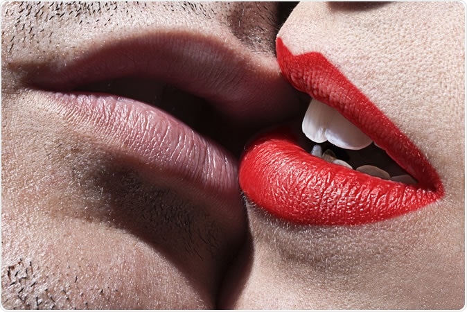 Past studies have attempted to gauge the success of nonmonogamous relationships. Now a Rochester team has studied the distinctions and nuances within various types of nonmonogamous relationships and found that solid communication is key. Image Credit: Patricia Chumillas / Shutterstock