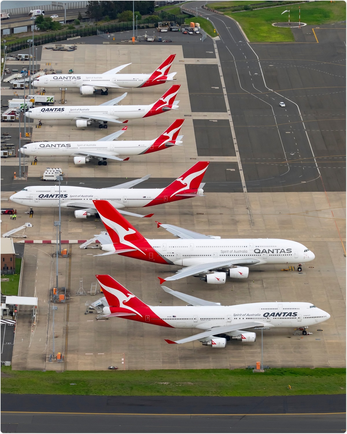 Study: Should international borders re-open? The impact of travel restrictions on COVID-19 importation risk. Image Credit: Seth Jaworski / Shutterstock