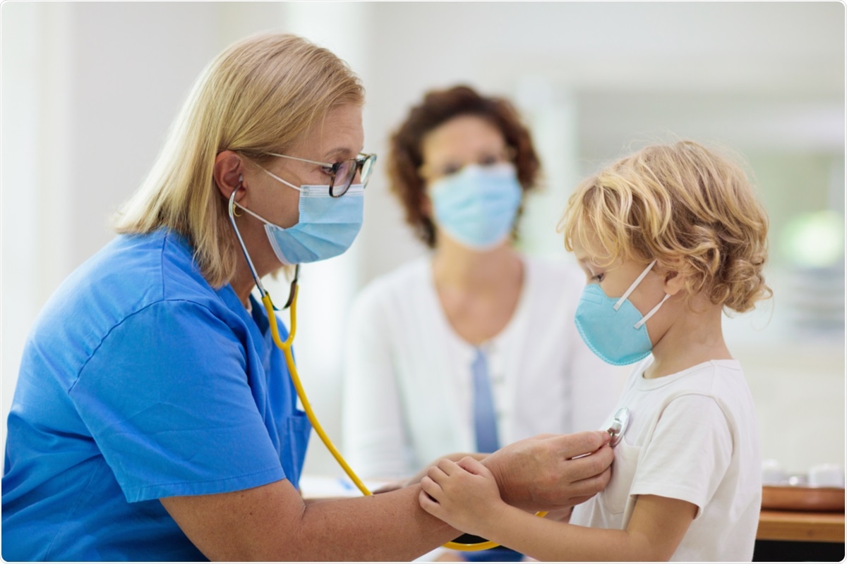 Study: Illness duration and symptom profile in a large cohort of symptomatic UK school-aged children tested for SARS-CoV-2. Image Credit: FamVeld / Shutterstock