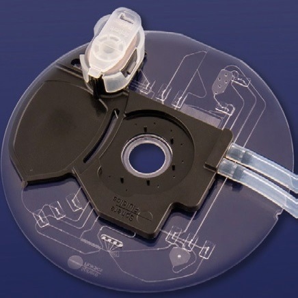 Screening and isolating rare cells with assured clonality