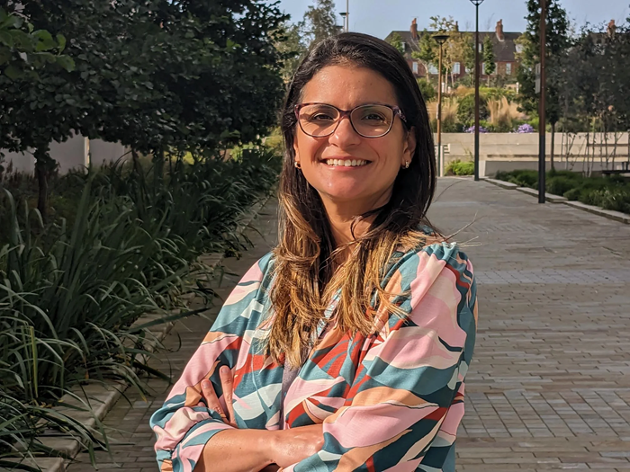 Dr. Carolina Gandara