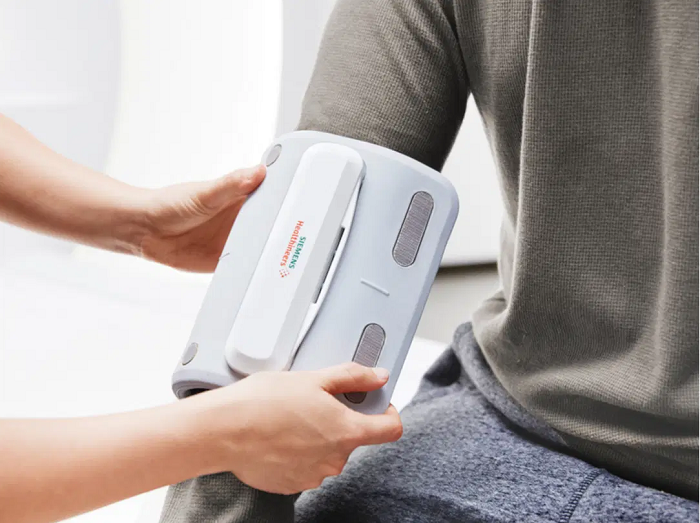 BioMatrix Ultra-High Density Coils: Ultra high-density coils for MSK imaging, such as the UltraFlex small 18 coil, improves SNR and enable high acceleration factors.