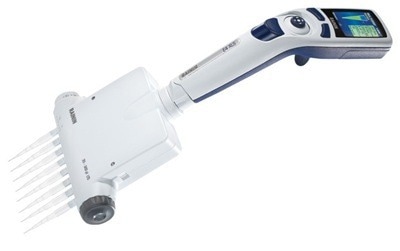 Electronic E4 XLS: Adjustable spacer multichannel pipette