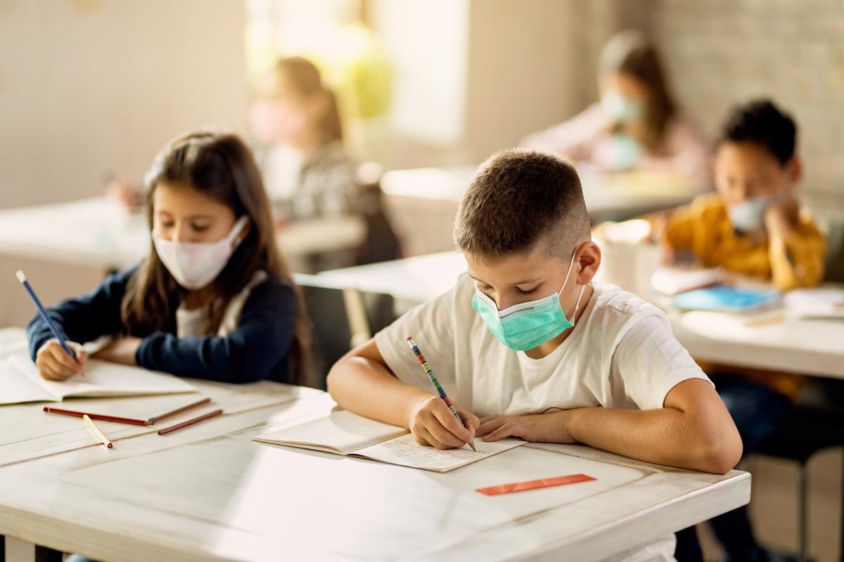 Study: School Masking Policies and Secondary SARS-CoV-2 Transmission. Image Credit: Drazen Zigic/Shutterstock