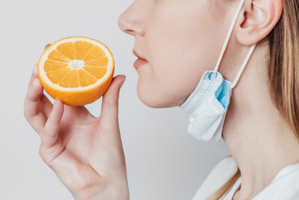 Study: Neuroinvasion and anosmia are independent phenomena upon infection with SARS-CoV-2 and its variants. Image Credit: E.Va/Shutterstock