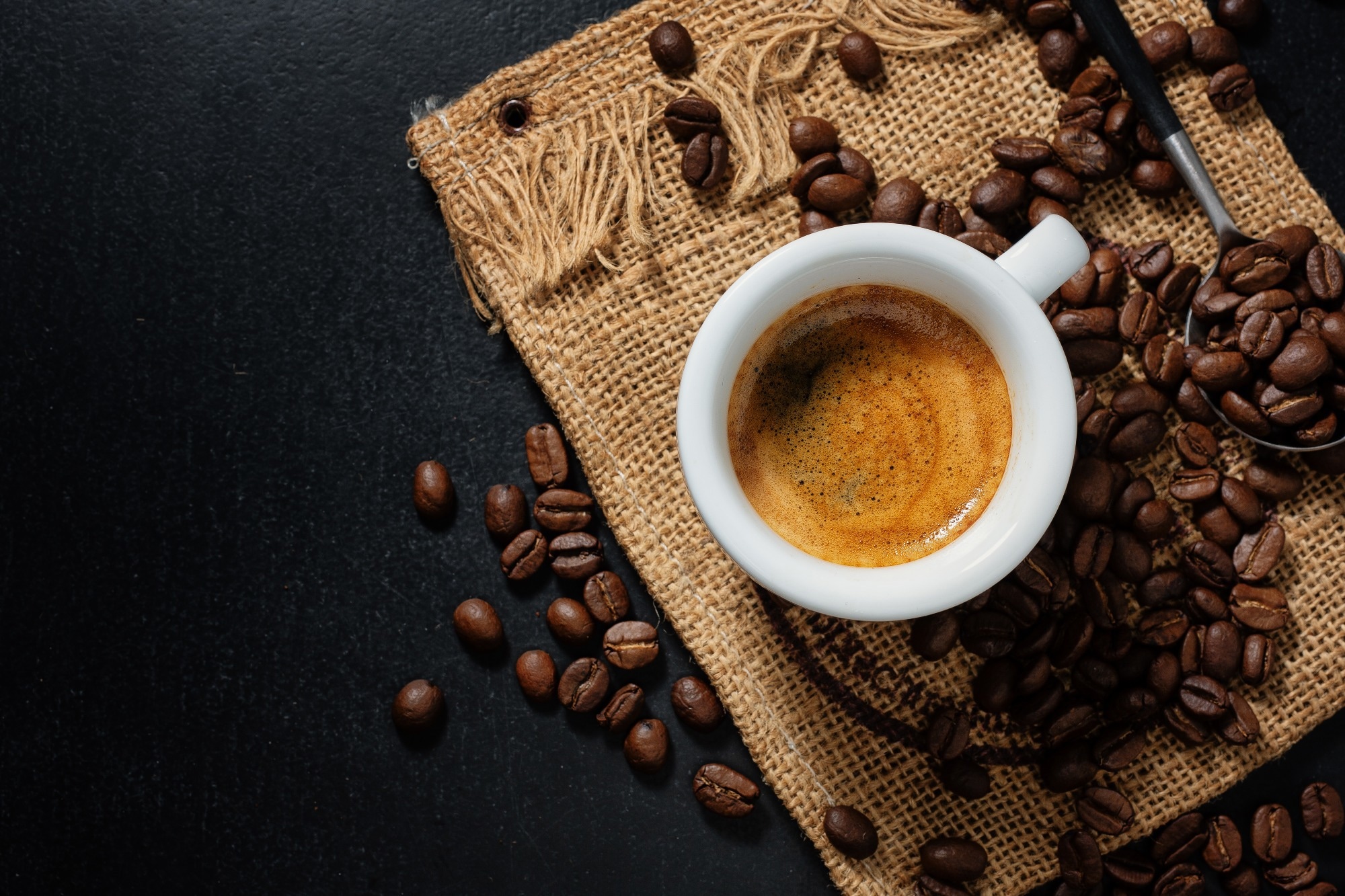 Study: Association of habitual coffee consumption and kidney function: a prospective analysis in the Rotterdam Study. Image Credit: nerudol/Shutterstock