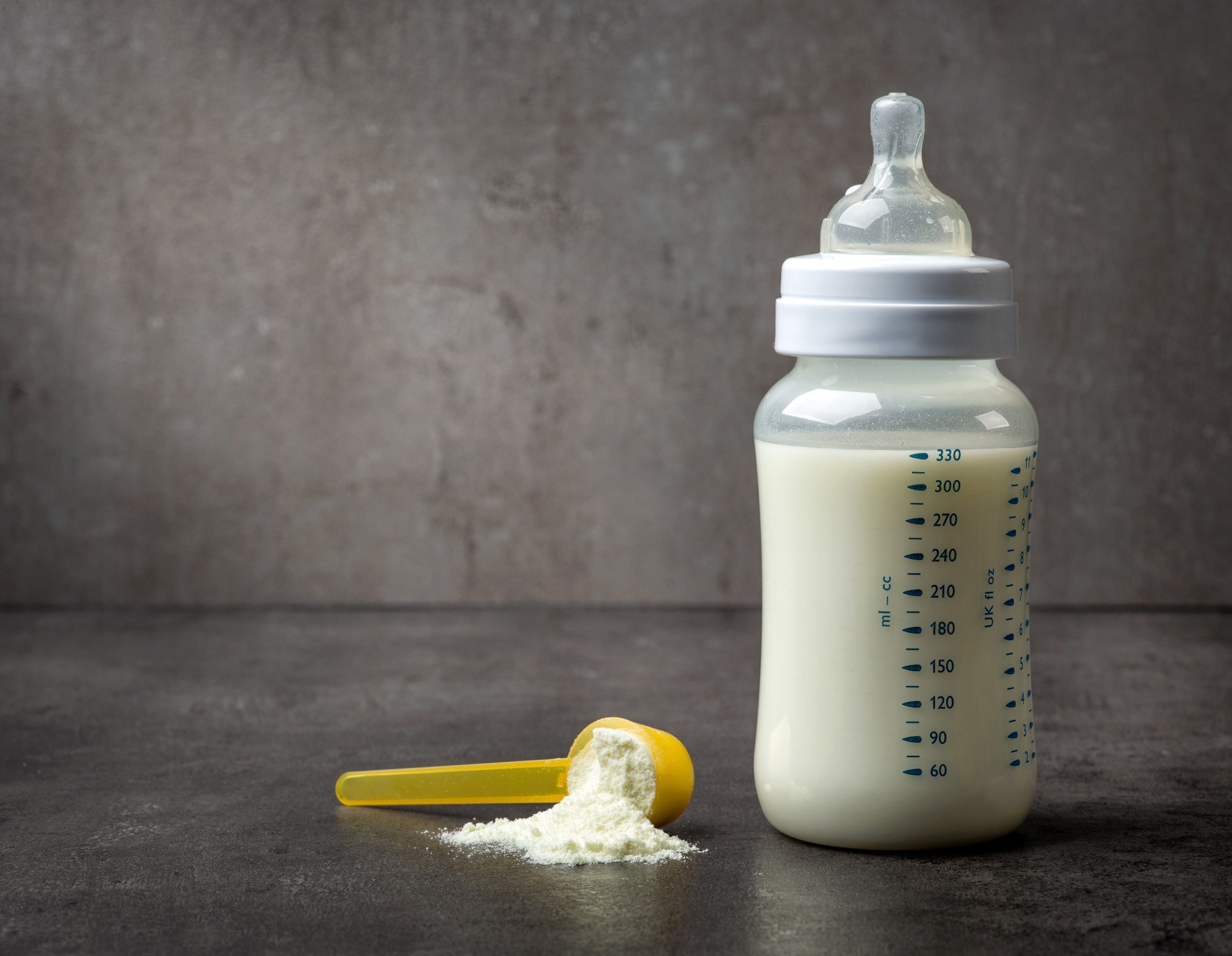 Study: Iron and DHA in Infant Formula Purchased in the US Fails to Meet European Nutrition Requirements. Image Credit: MaraZe / Shutterstock.com