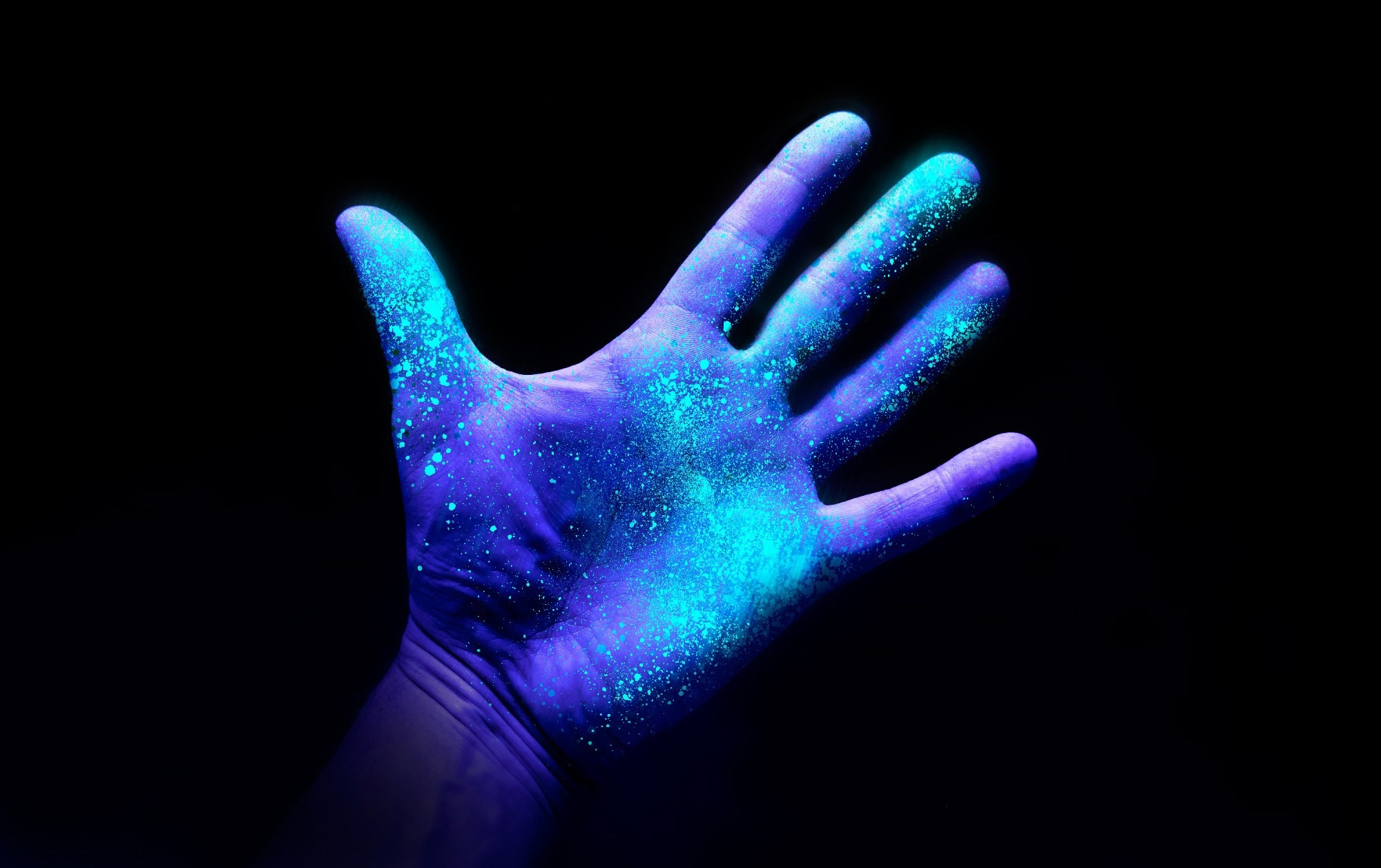 Study: Ultraviolet exposure regulates skin metabolome based on the microbiome. Image Credit: solarseven/Shutterstock.com
