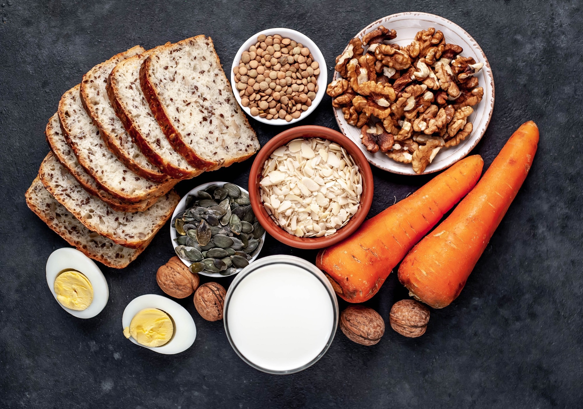 Study: J-shaped association between dietary thiamine intake and the risk of cognitive decline in cognitively healthy, older Chinese individuals. Image Credit: aleksandr talancev/Shutterstock.com