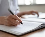Writing by hand enhances brain function critical for learning