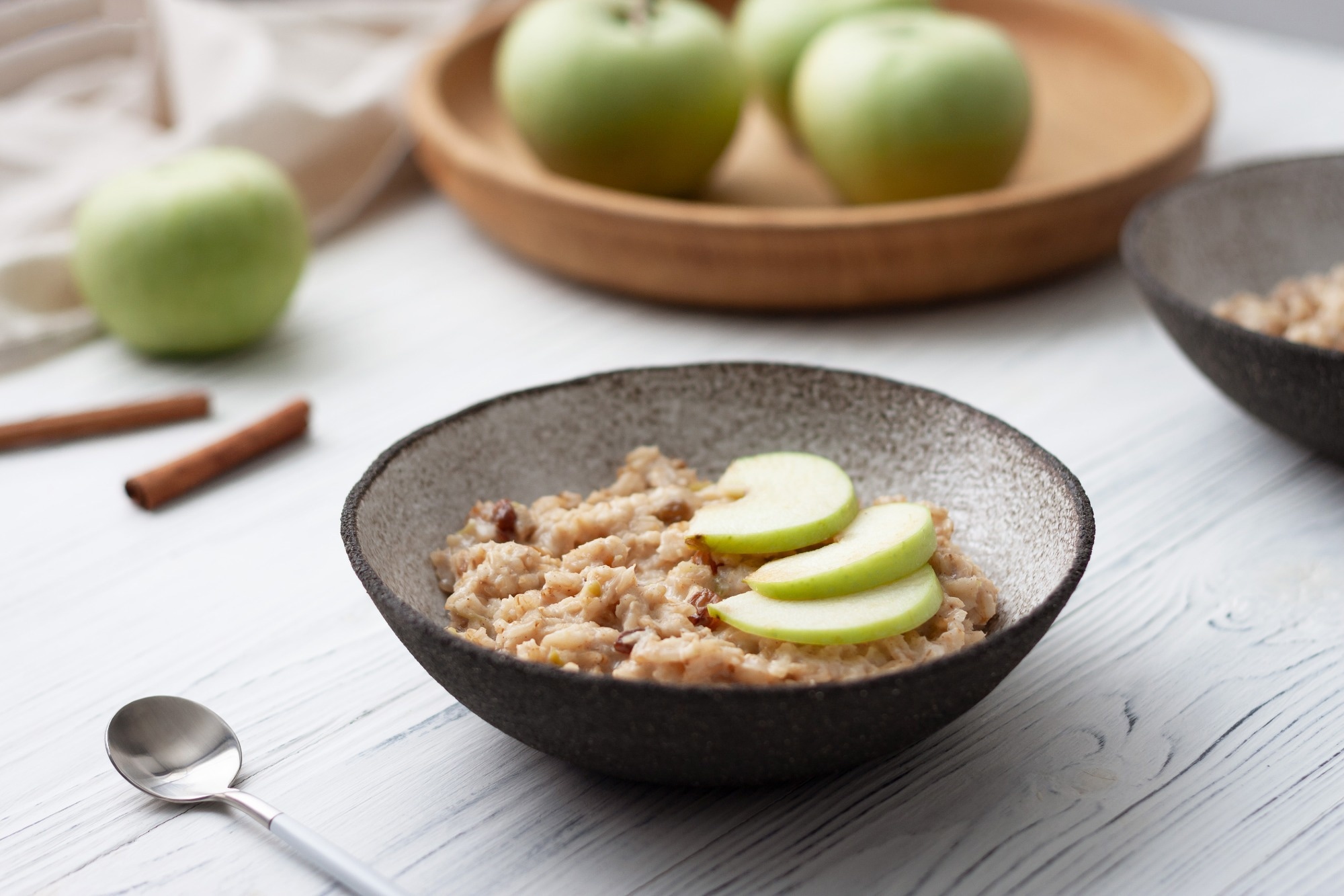 Study: Low Carbohydrate Diet Patterns that Favor High Quality Carbohydrates are Associated with Beneficial Long-term Changes in Biomarkers of Inflammation and Oxidative Stress in the Framingham Offspring Cohort. Image Credit: Tatiana Kosheleva / Shutterstock