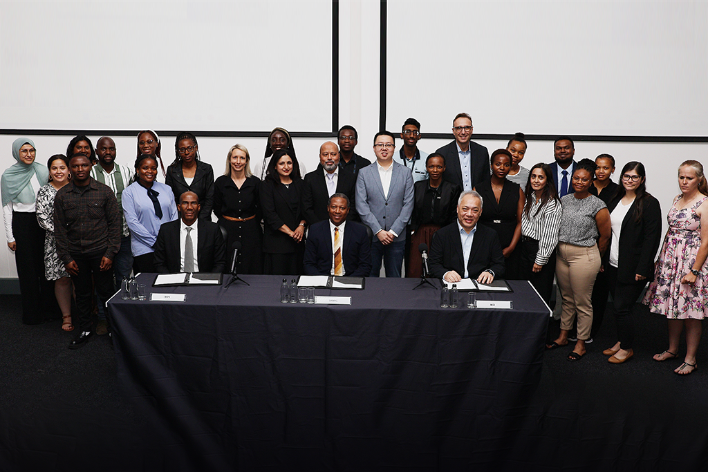 MGI Tech Joins Forces with SAMRC and DSTI to Launch South Africa&rsquo;s 110K Human Genome Program and Unveil Africa&rsquo;s First DNBSEQ-T7, Ushering a New Era in African Genomics